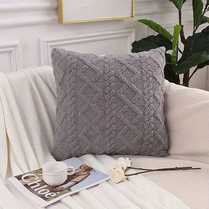 housses de coussins gris cafe et magazine