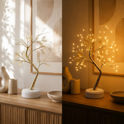 Lampe à poser salon Lueur Enchantée présentée de jour et de nuit dans un intérieur aux tons naturels